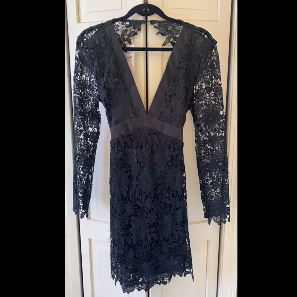 Backless Lace dress